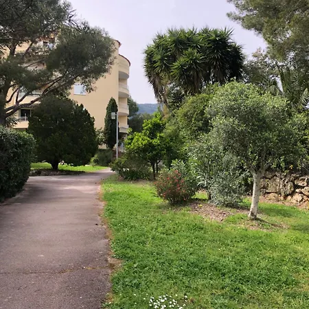 Apartment Rez De Jardin *